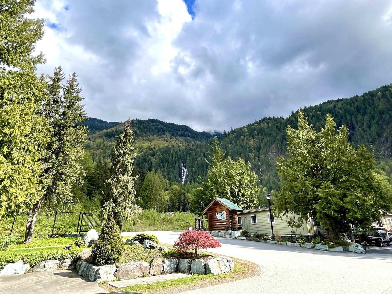 91 53480 BRIDAL FALLS ROAD|Bridal Falls