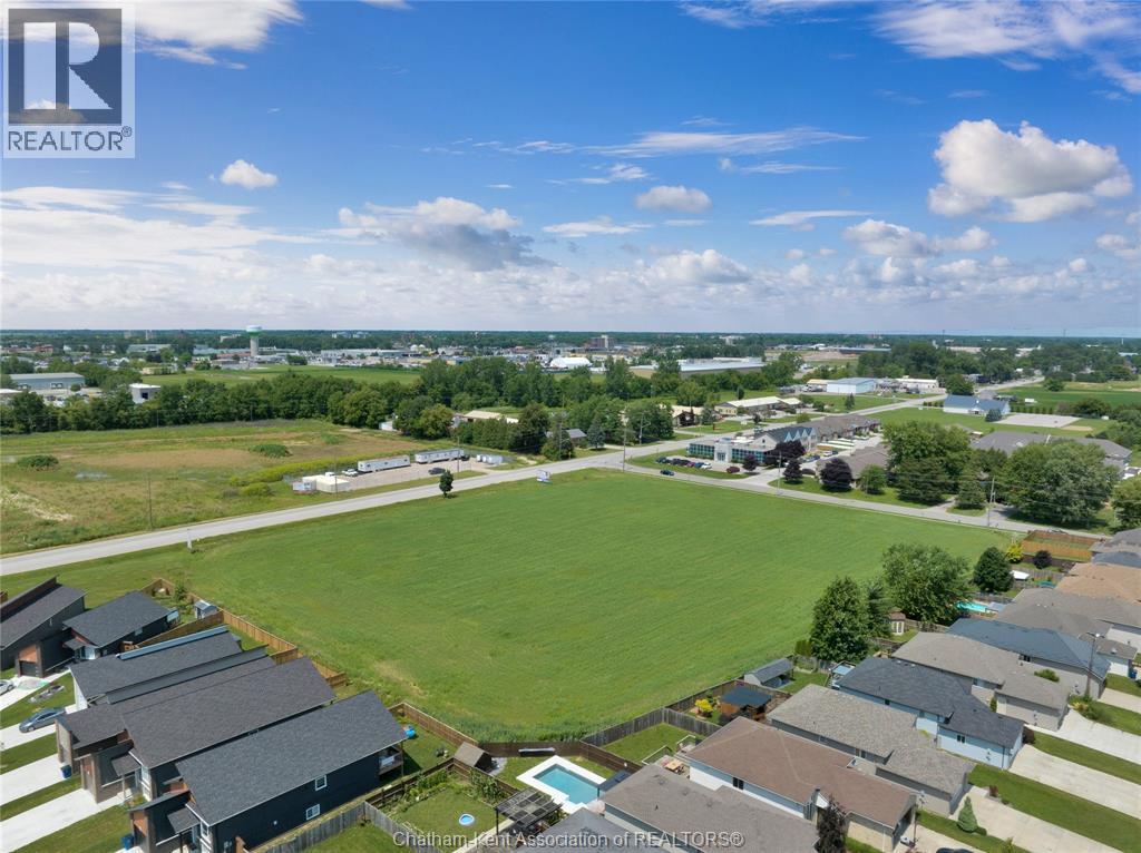 900 Park AVENUE West