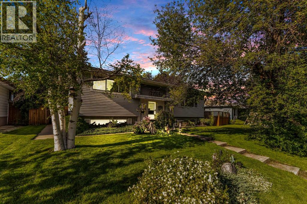 46 Marbrooke Circle NE