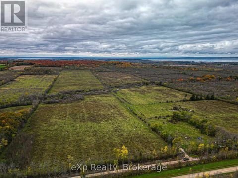 32 ST VINCENT SYDENHAM TOWNLINE Meaford ON N0H1B0