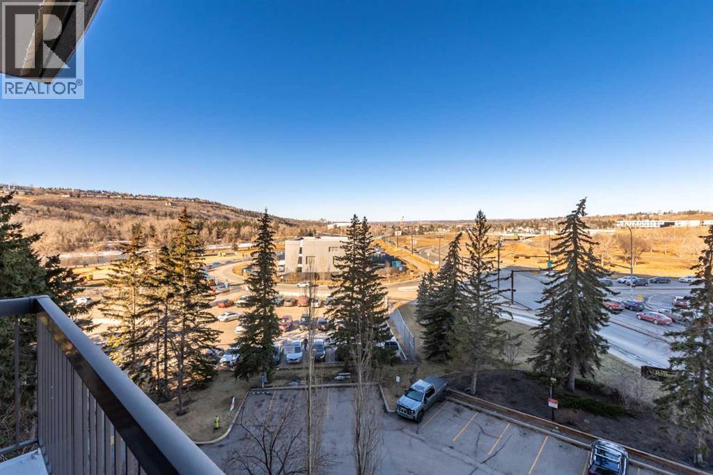 605, 80 Point Mckay Crescent NW