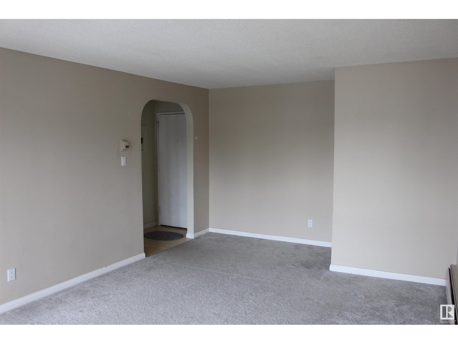 #308 11460 40 AV NW