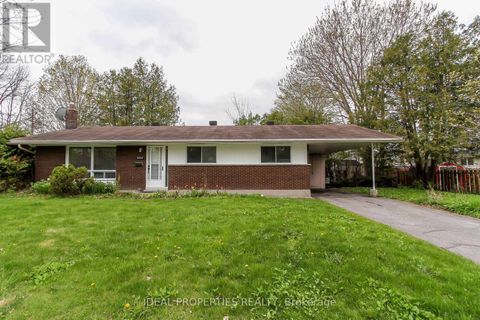 2699 STONE CRESCENT Ottawa ON K2H6Y9