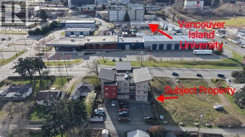 438 Wakesiah Ave Nanaimo BC V9R3K8