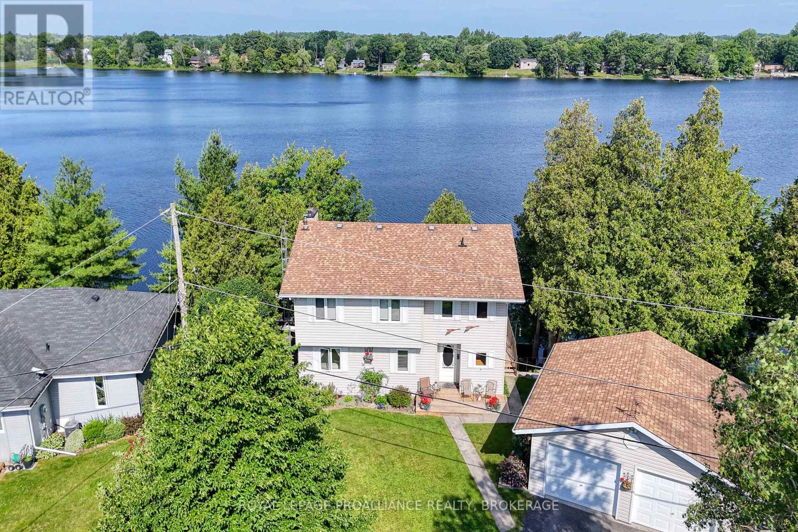 1016 ROCKY SHORE LANE