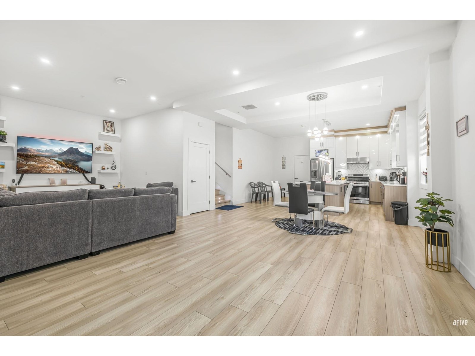 B 45801 REECE AVENUE|Chilliwack Proper West