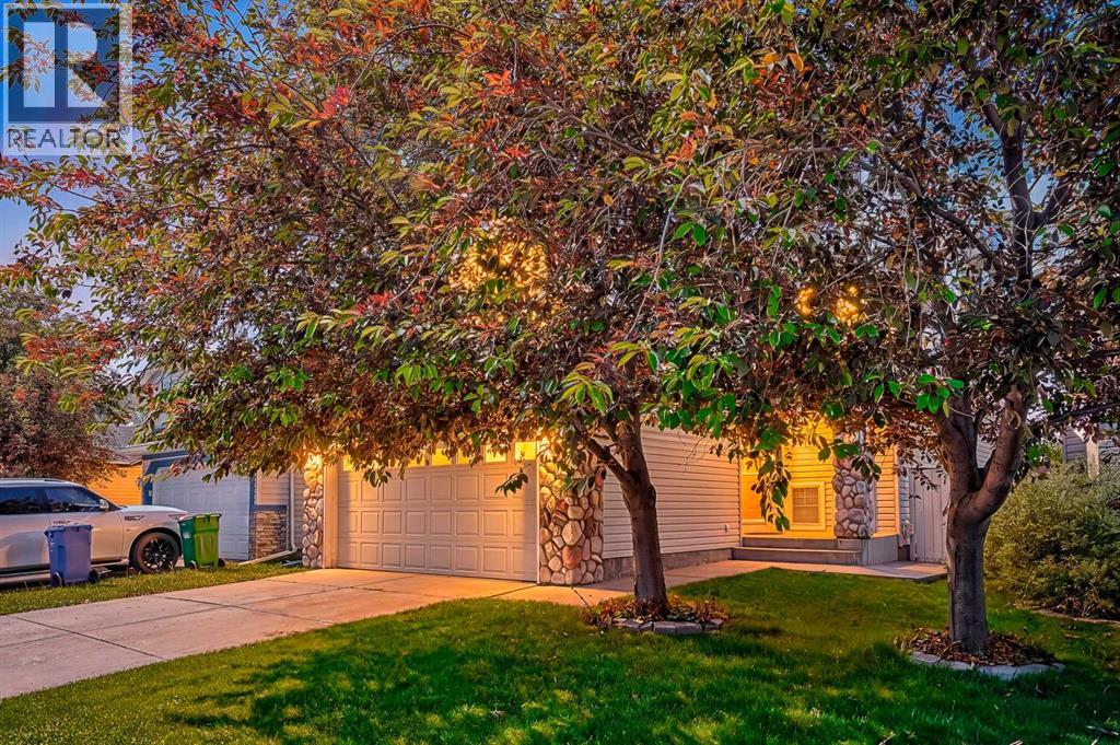 236 Covepark Close NE