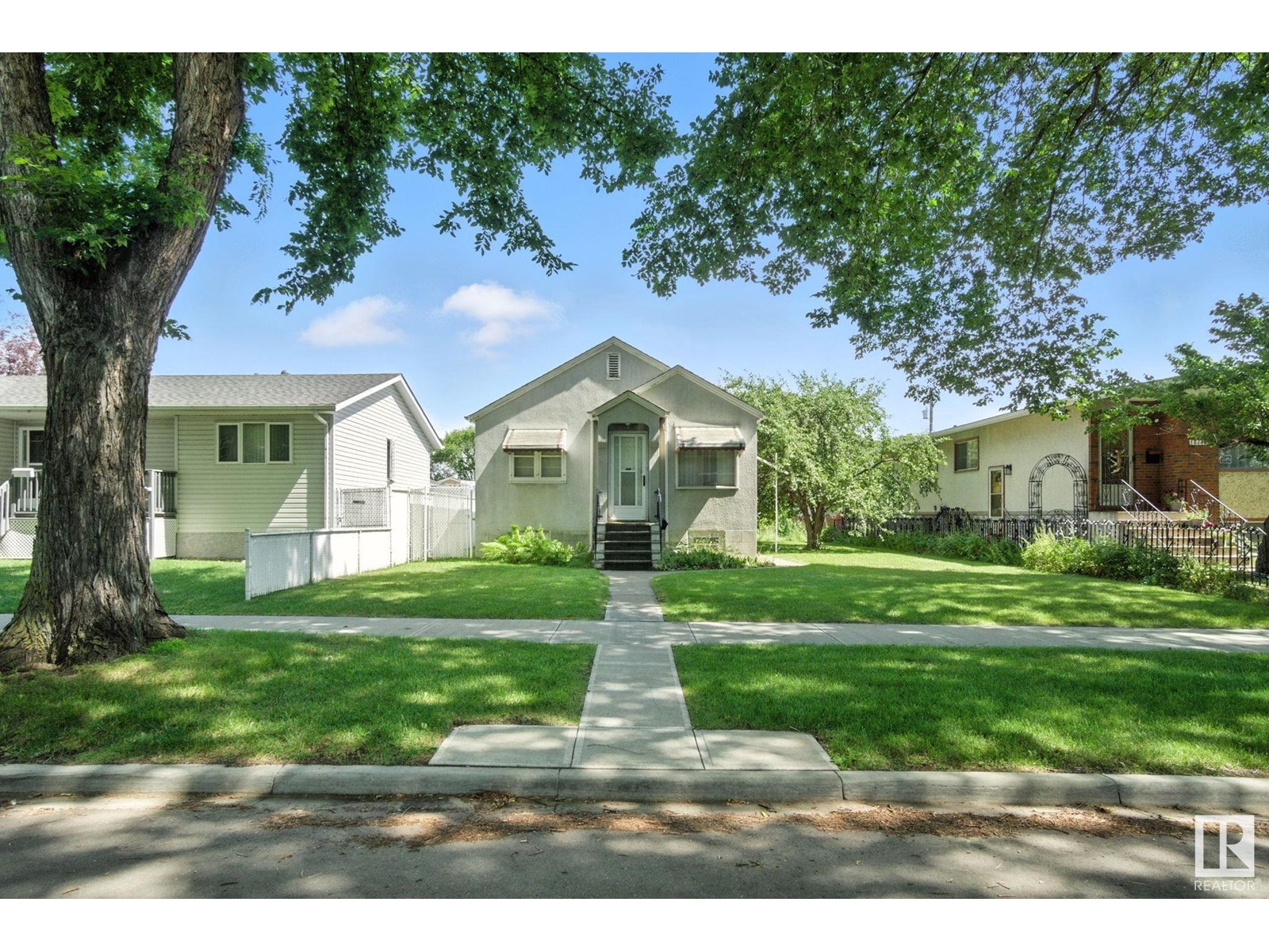 12117 85 ST NW