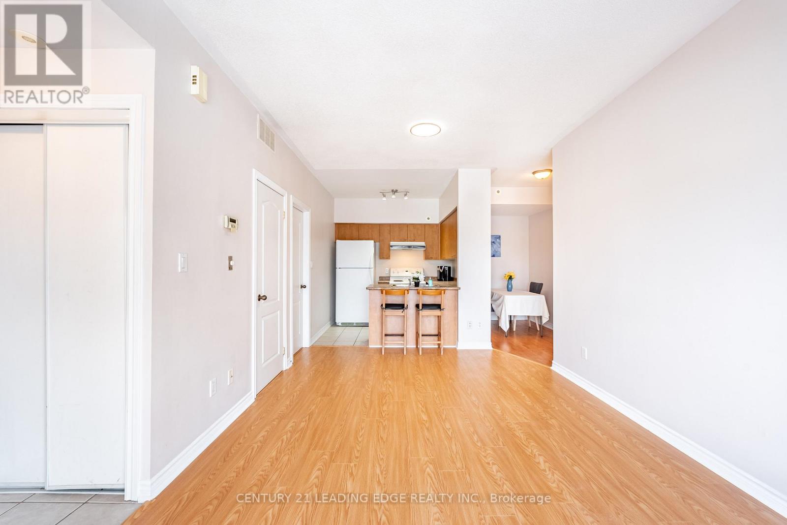 202 - 65 CRANBORNE AVENUE