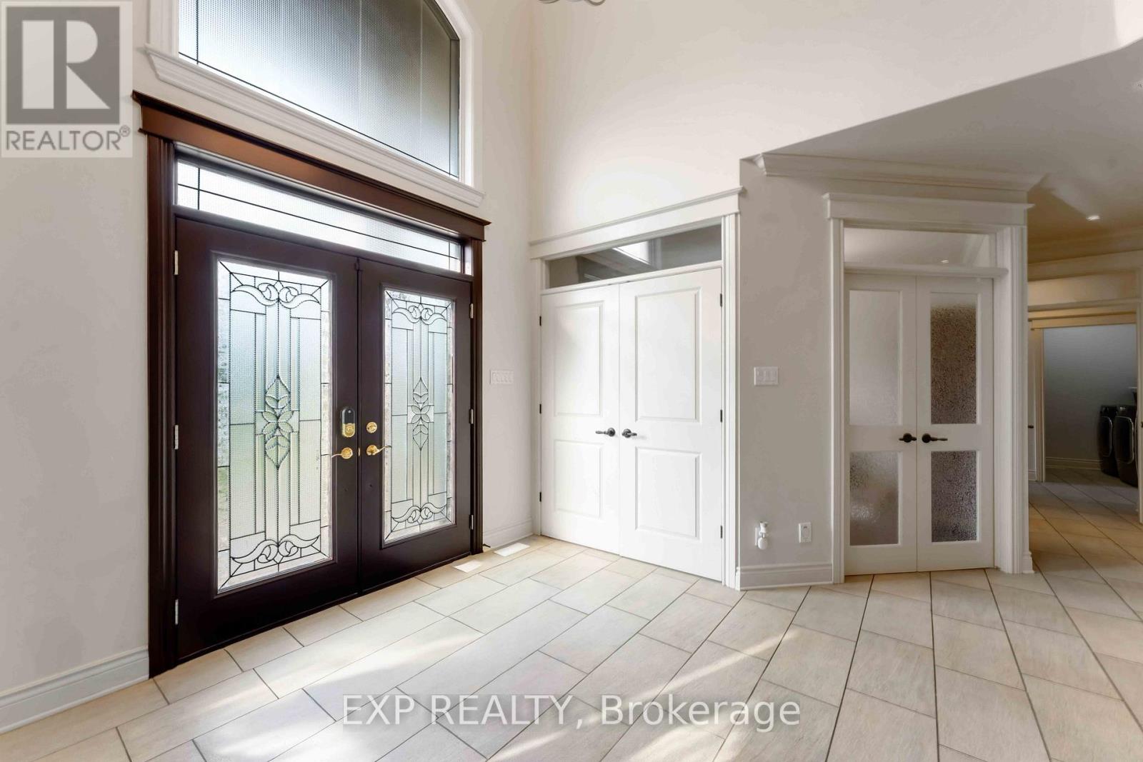 6984 LAKES PARK DRIVE