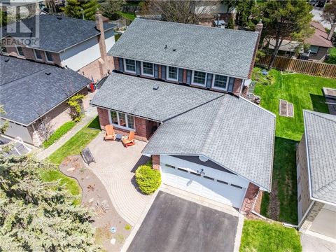 383 ASHWORTH Drive Newmarket ON L3Y6T7