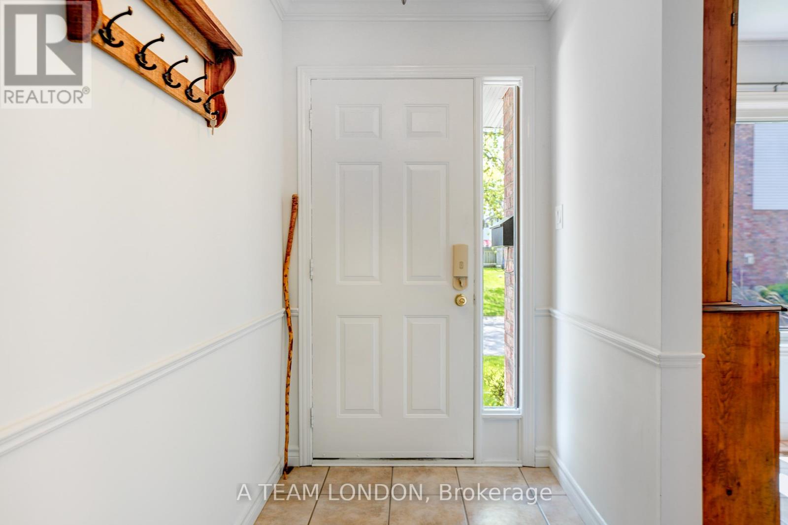 2 - 189 HOMESTEAD CRESCENT