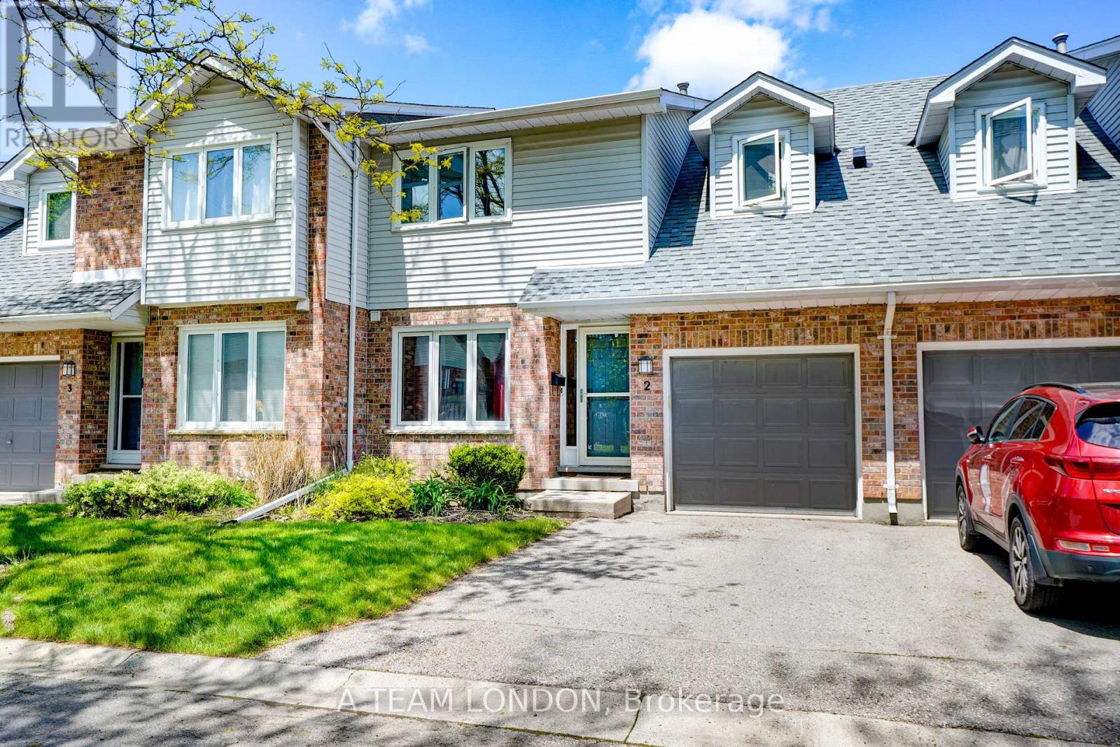 2 - 189 HOMESTEAD CRESCENT