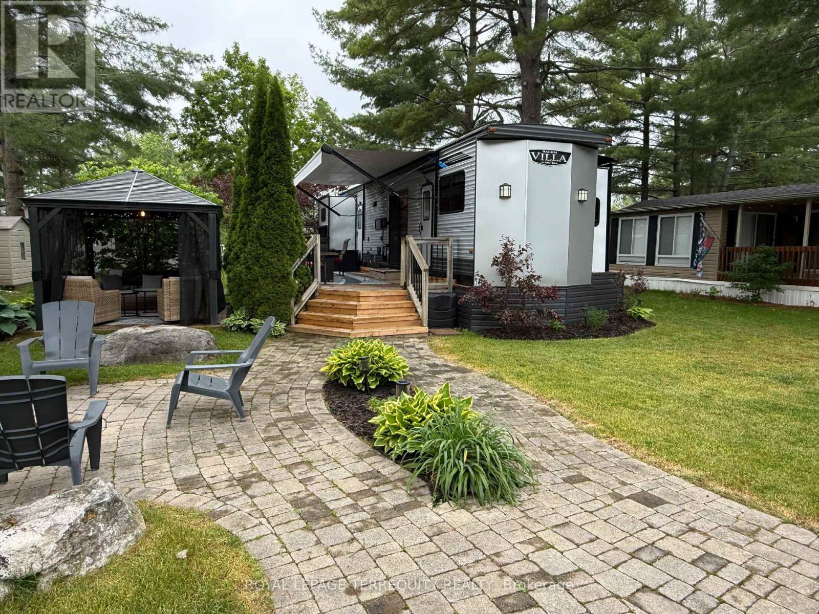 308 ROCKVIEW