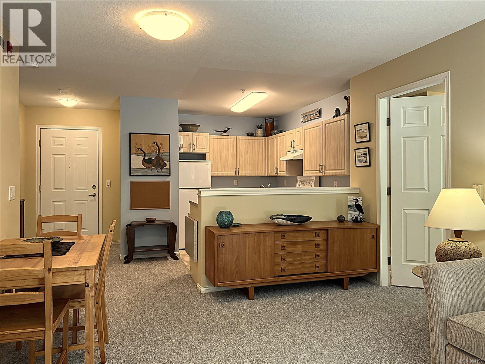 107 750 Memorial Ave