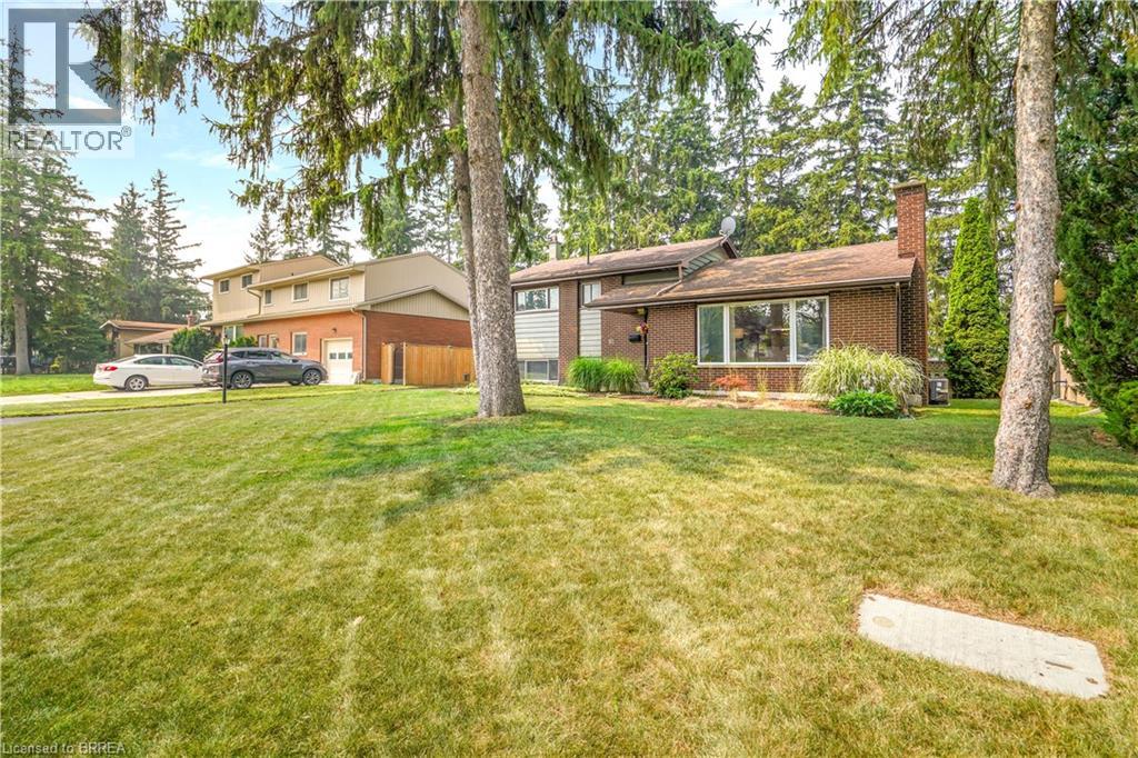 10 BRIER Crescent