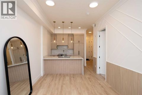 214, 330 Dieppe Drive SW Calgary AB T3E2L4