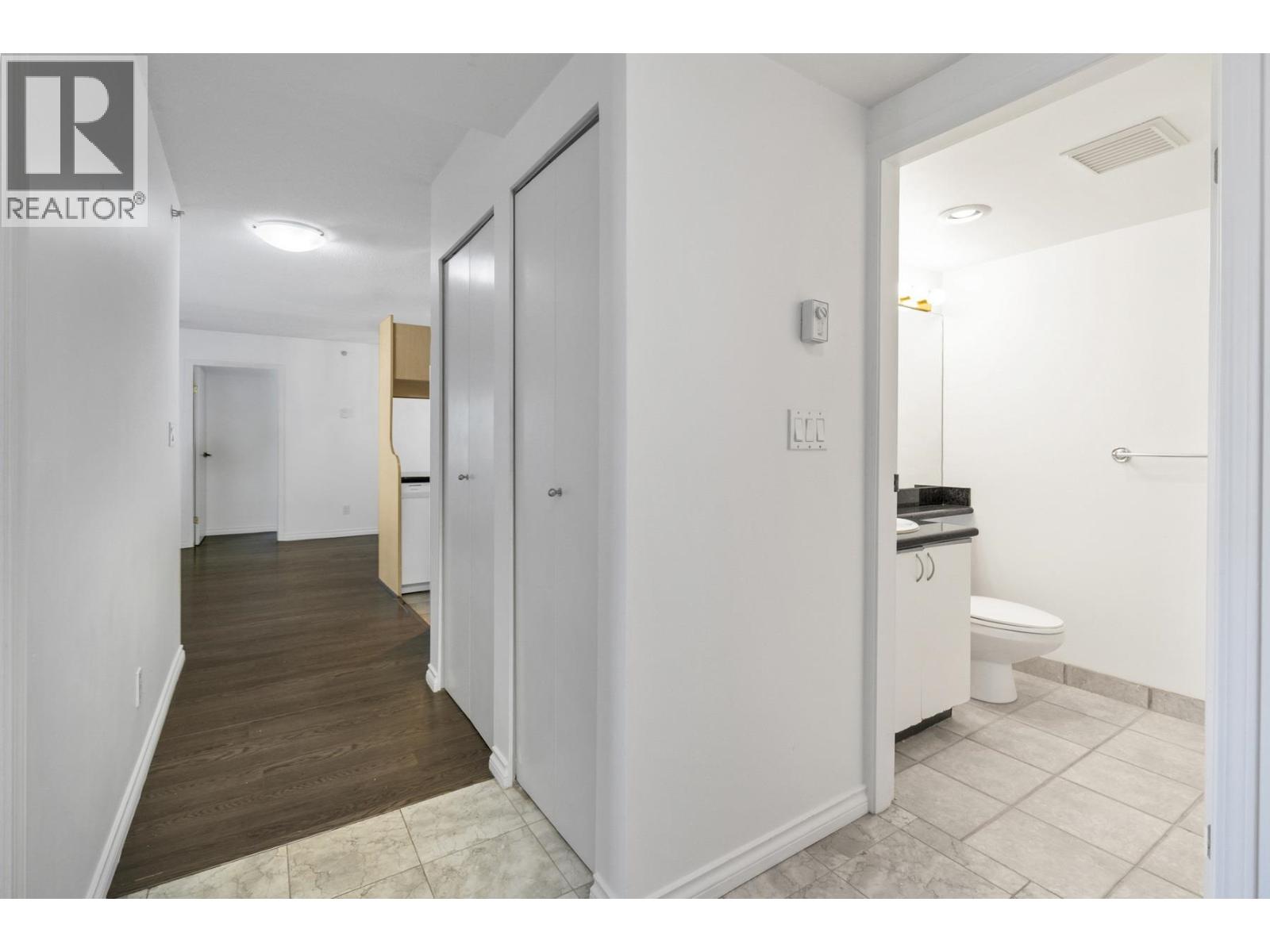 1106 6611 COONEY ROAD