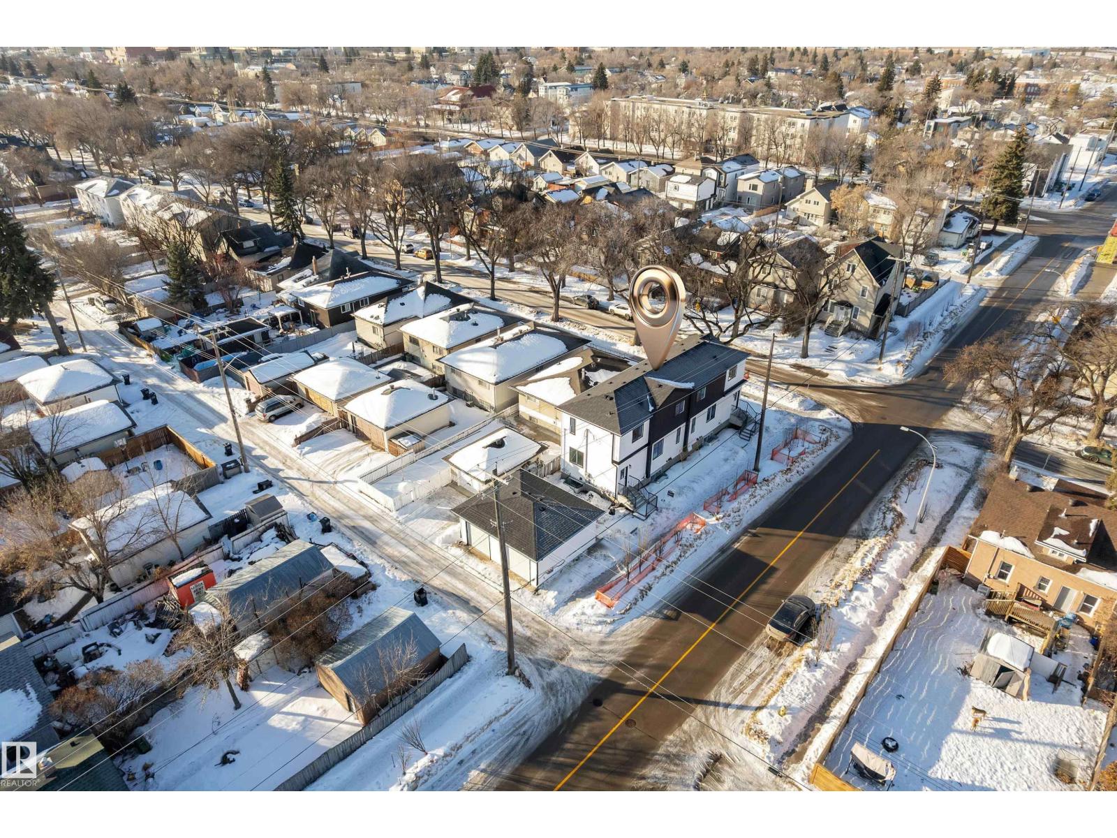 9531/ 9533 115 ave NW