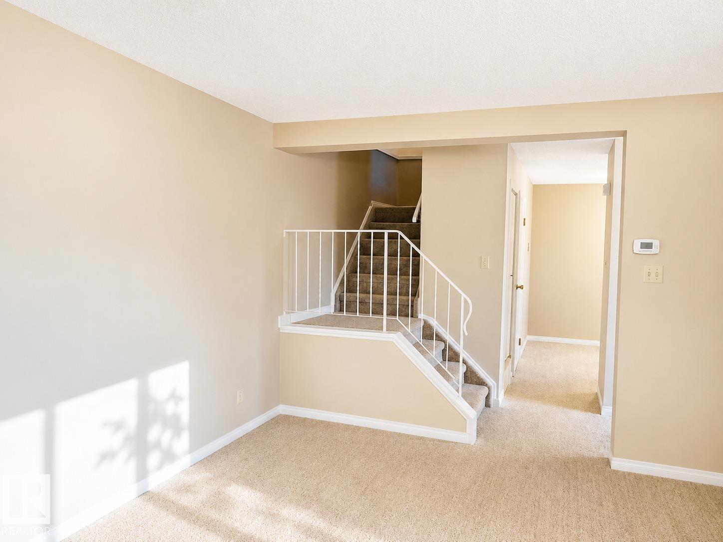 223 KASKITAYO CT NW