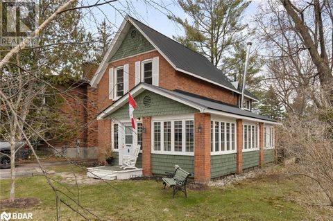 87 MCMURRAY Street Bracebridge ON P1L1R8
