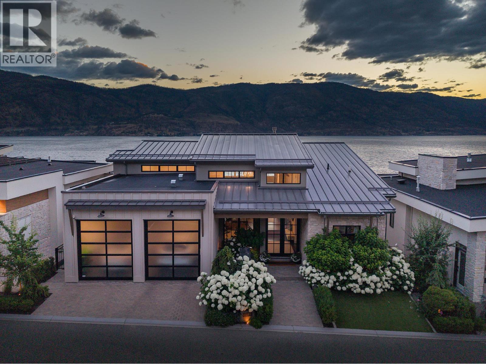3448 Arrowroot Drive