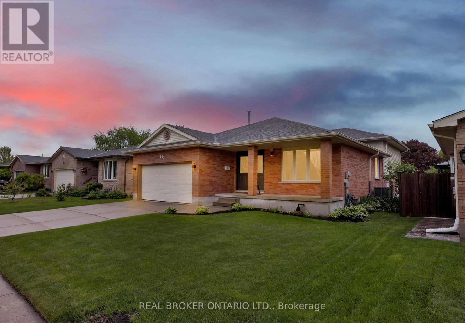483 NORTHLAKE DRIVE