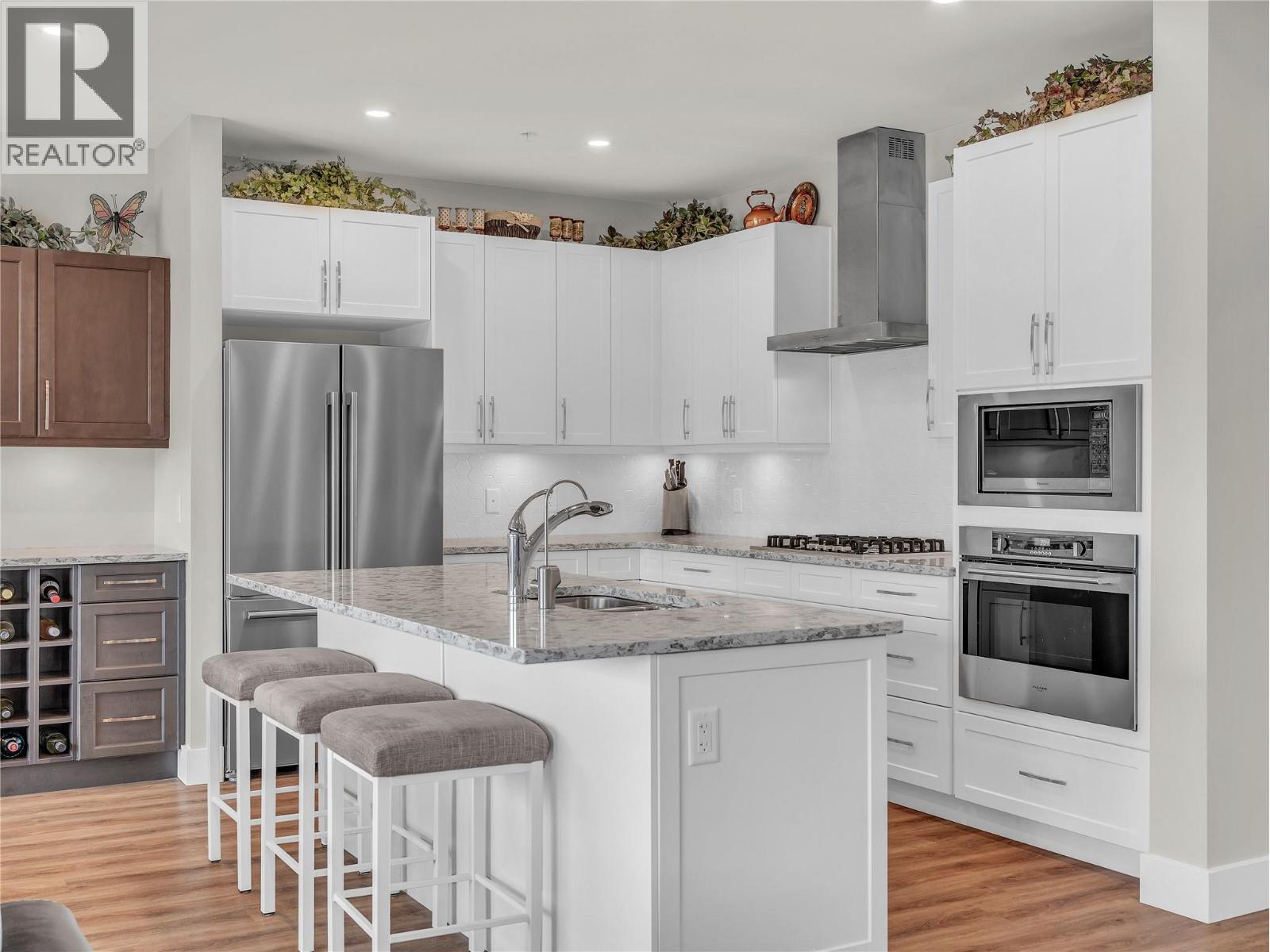 300 VISTA Park Unit# 322