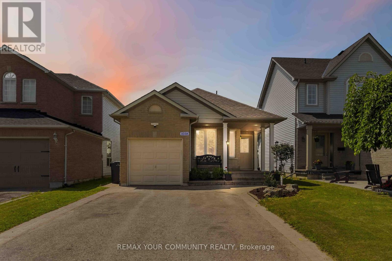 1038 GRANDLEA COURT