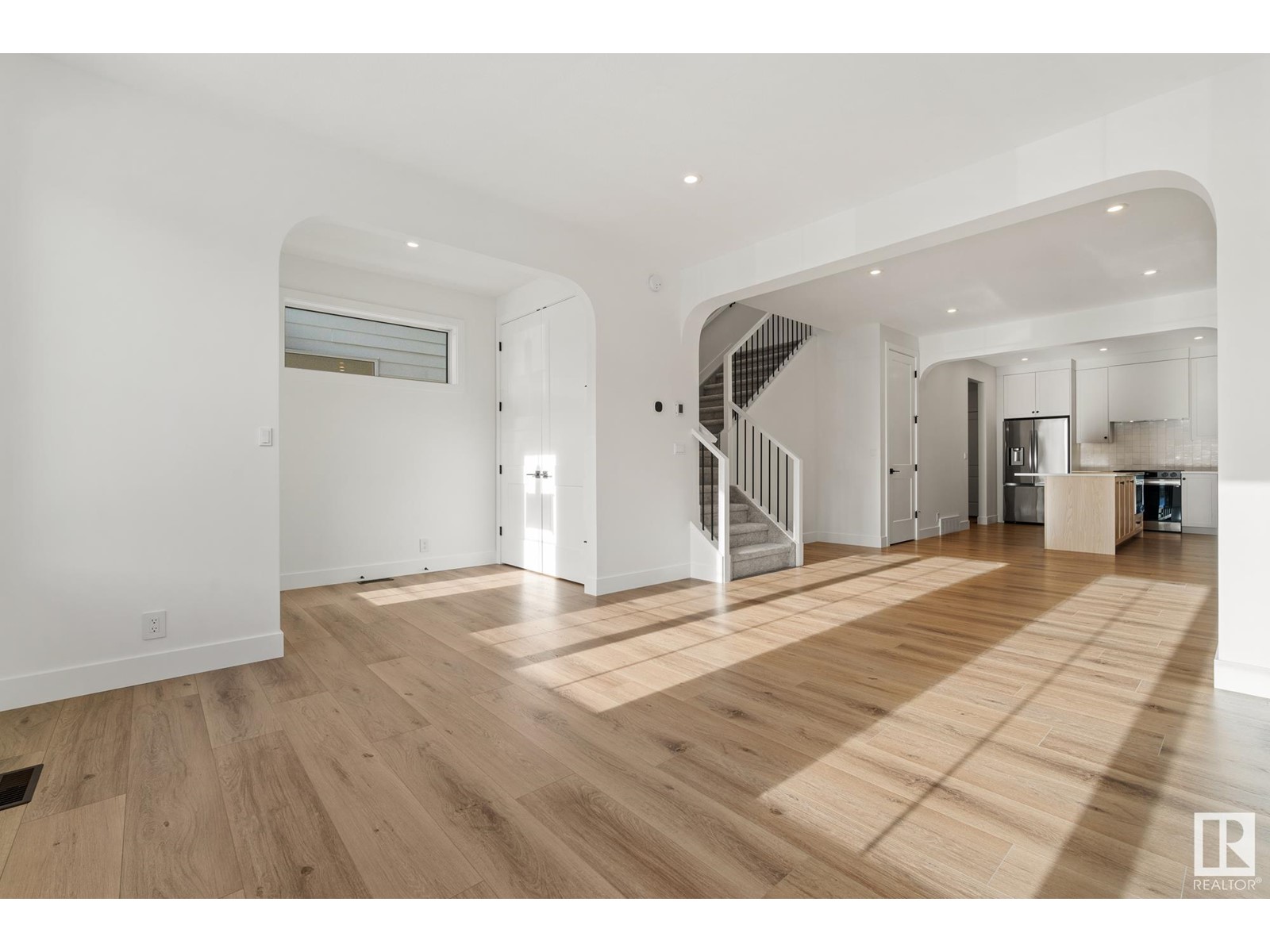 105 Newbury Ci