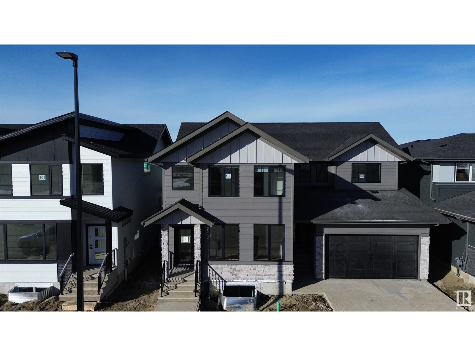 105 Newbury Ci
