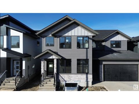 105 Newbury Ci Sherwood Park AB T8B0C4