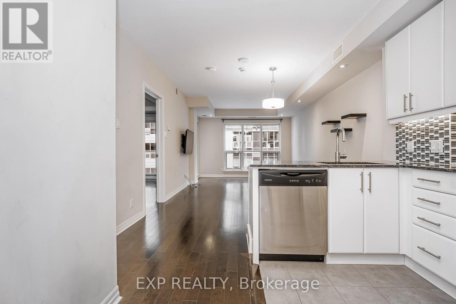 2606 - 242 RIDEAU STREET