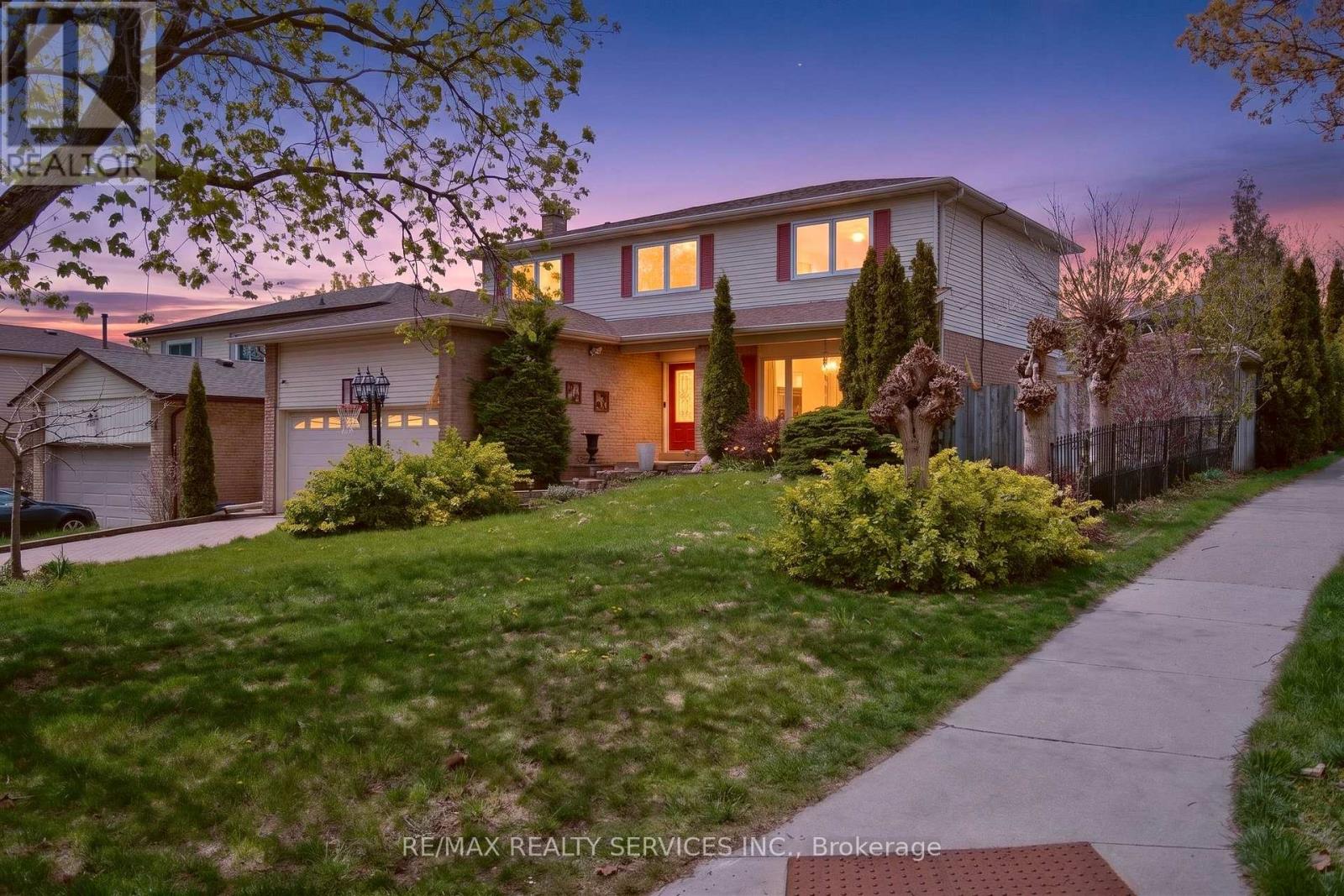 2 DUNBAR DRIVE