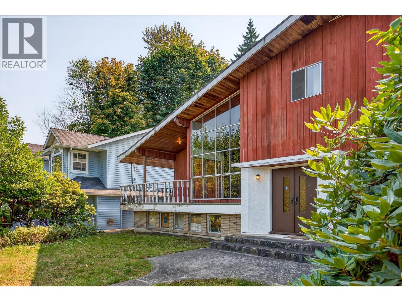 2337 ST GEORGE STREET