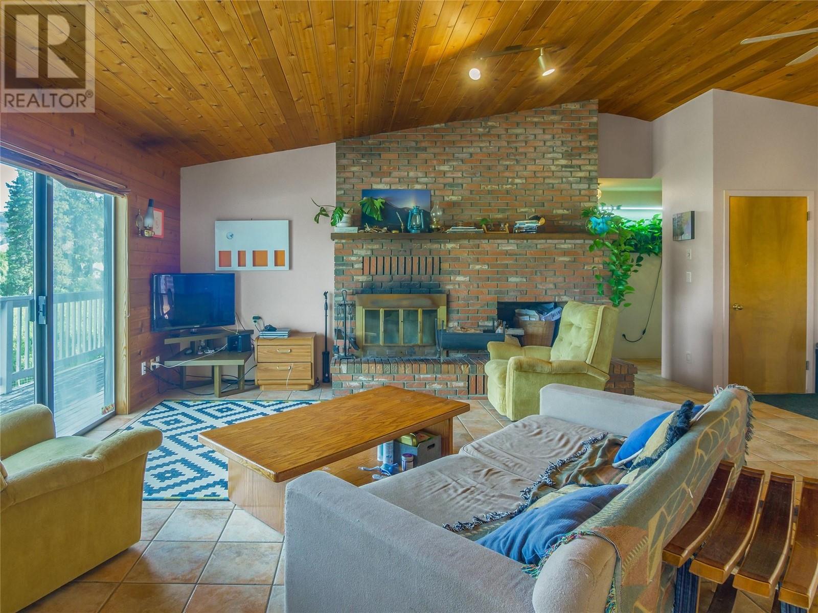 1580 Chapman Road