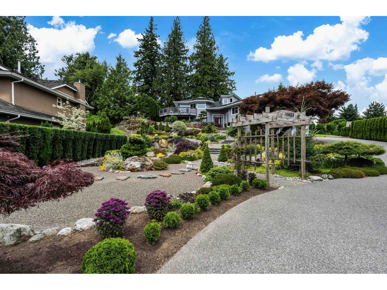 10023 EAGLE CRESCENT|Little Mountain