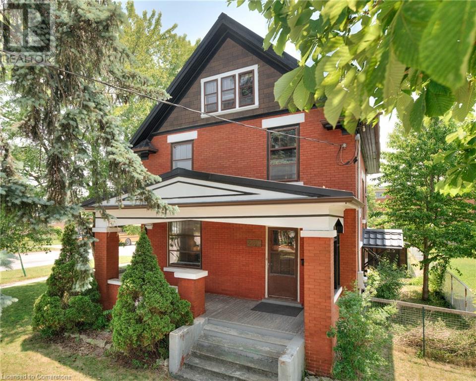 235 HOFFMAN Street