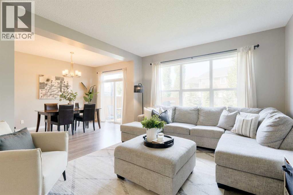 271 River Heights Crescent