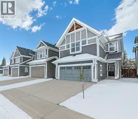 271 River Heights Crescent Cochrane AB T4C0V2