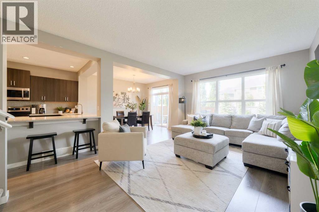 271 River Heights Crescent