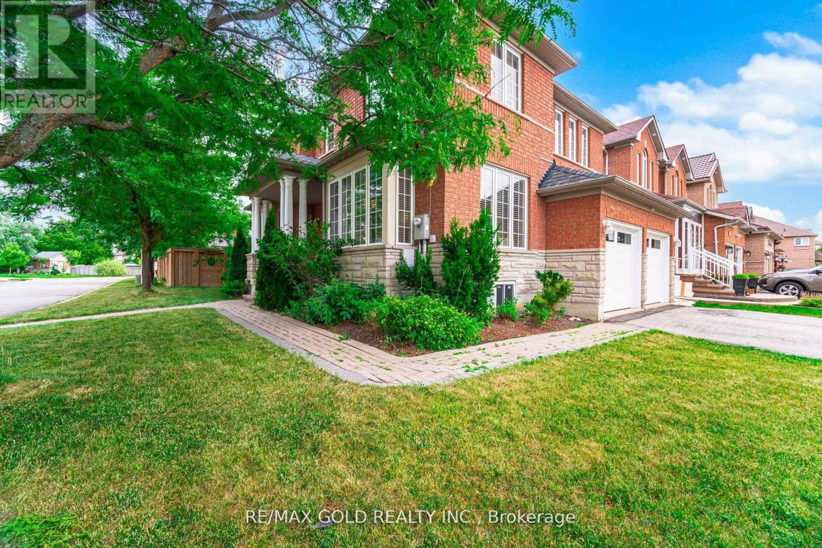 14 MARTINEAU ROAD