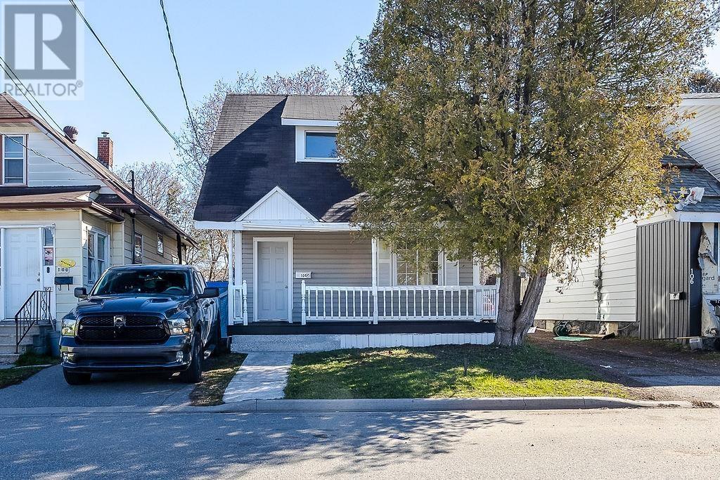 Photo 1 of 21 — 104 London ST, Sault Ste. Marie, ON P6A2S4