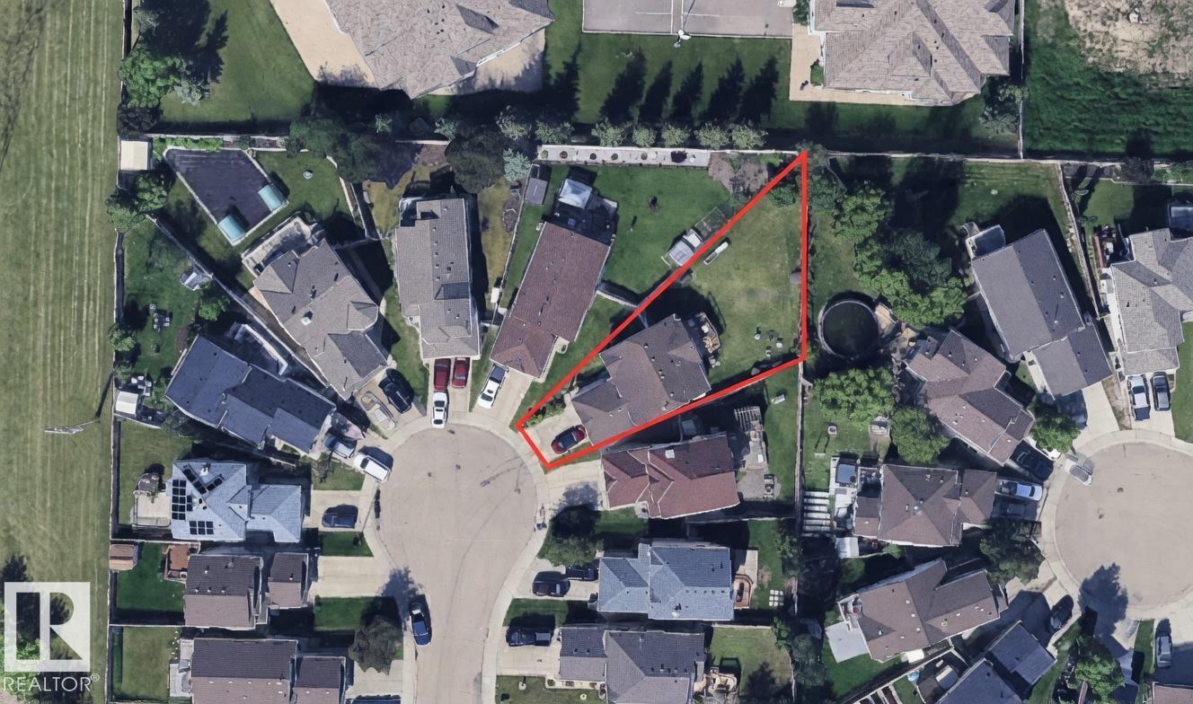 9218 163 AV NW