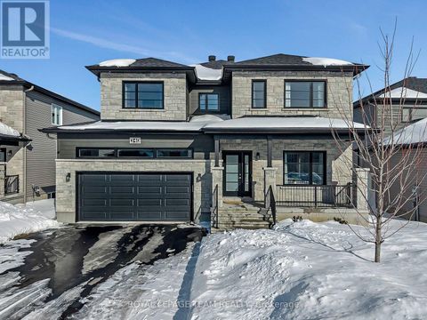 340 MOONLIGHT DRIVE Russell ON K4R0L1