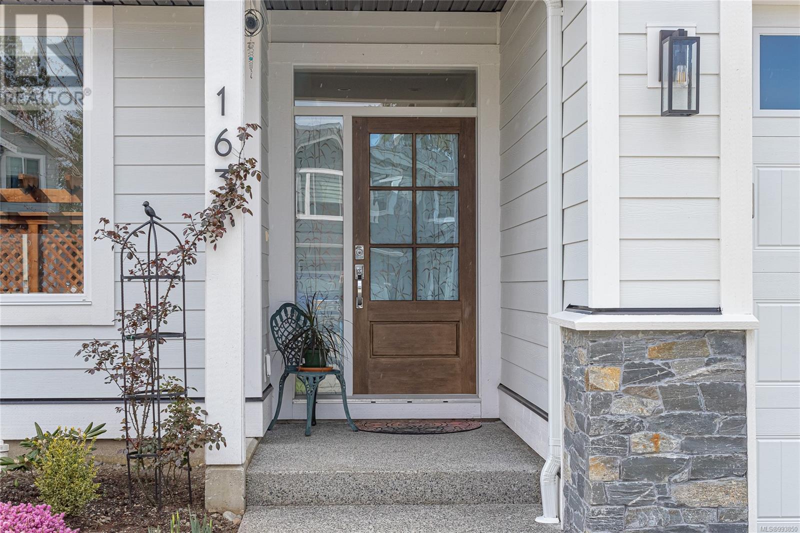 163 Cabot Crt