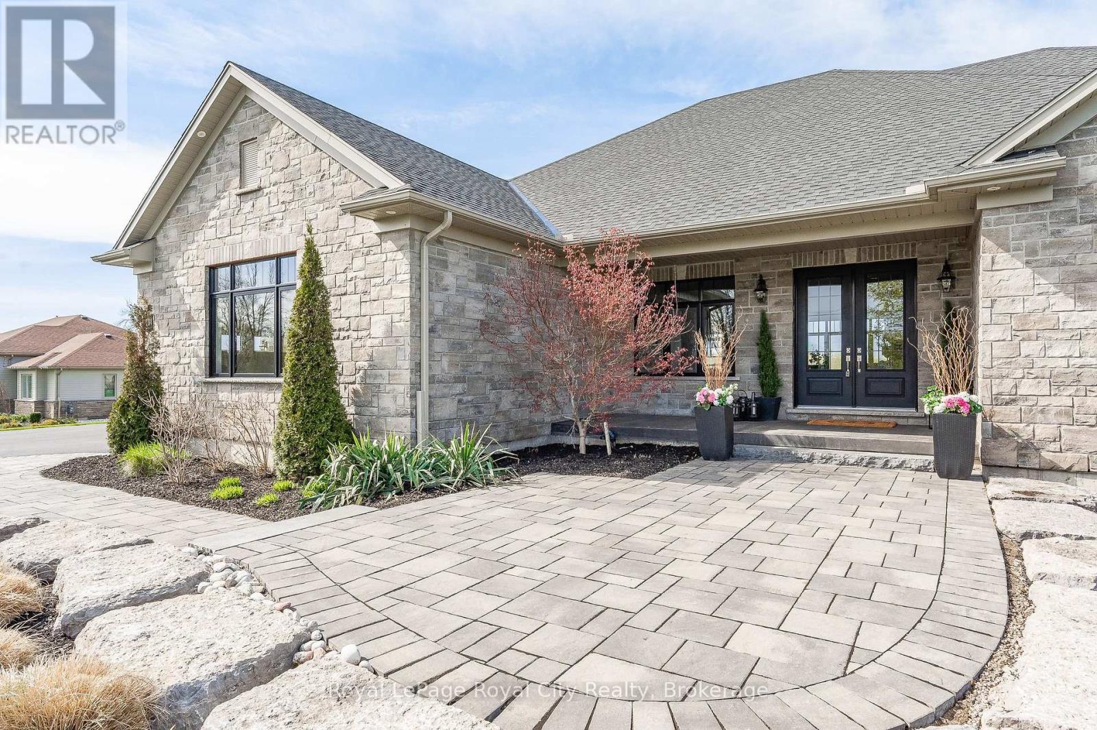 11 HARTFIELD DRIVE