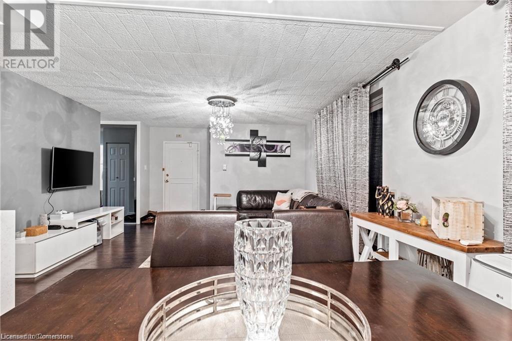 6 WALTON Avenue Unit# 310