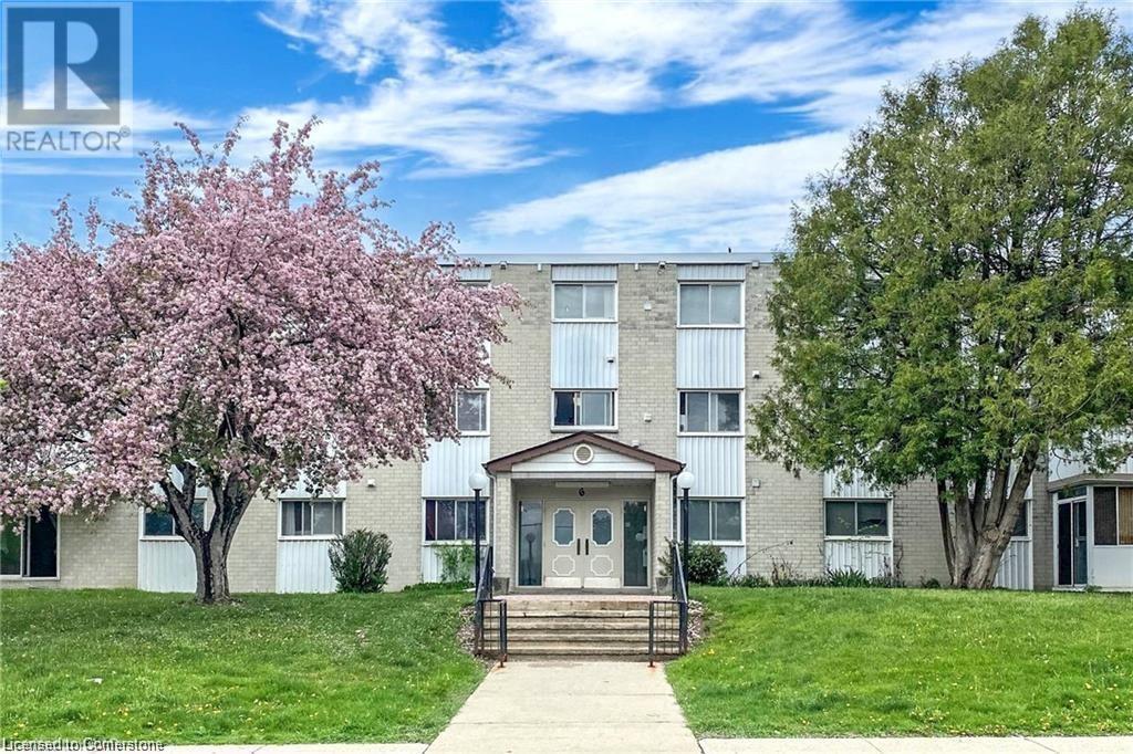 6 WALTON Avenue Unit# 310