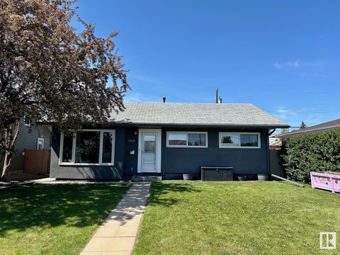 13428 135 ST NW Edmonton AB T5L1Y9